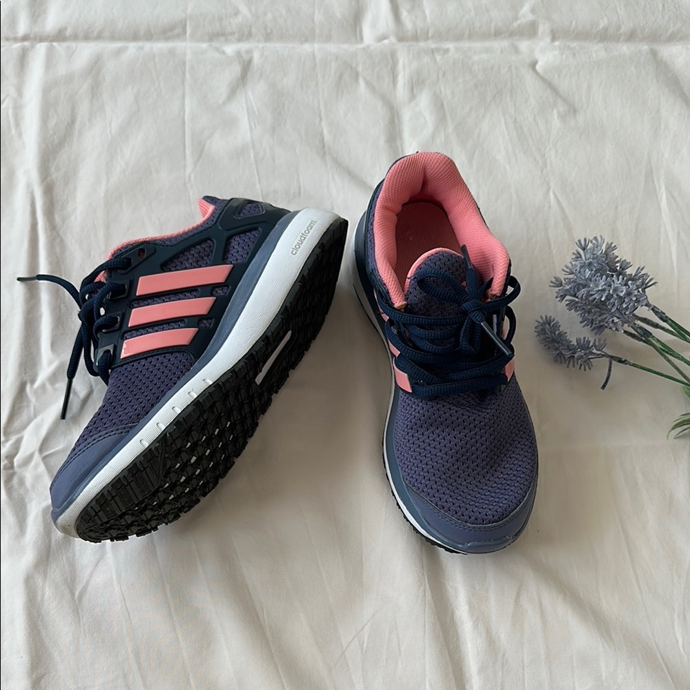 Adidas Women's Blue and Pink Athletic Shoes, size 6.5